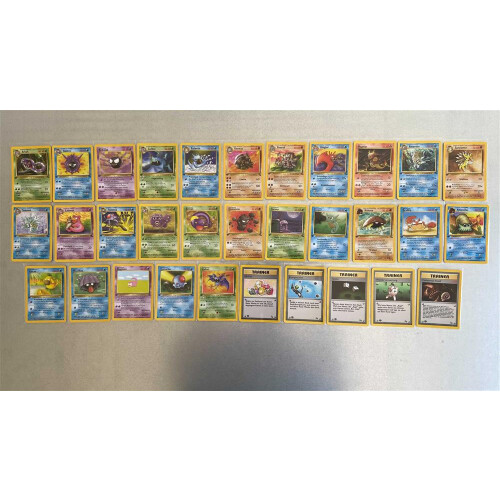 Komplettes 1st Edition Fossil C/UC-Set - Alle Commons & Uncommons - Deutsch