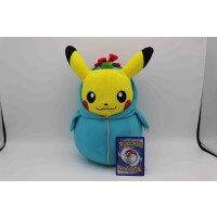 Pikachu im Bisaflor-Schlafsack - Pokemon Plüschfigur aus Japan (25cm)