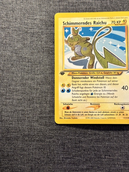 Schimmerndes Raichu - 111/105 - Shiny 1st Edition - Played Schimmerndes Raichu - 111/105 - Shiny 1st Edition - Played